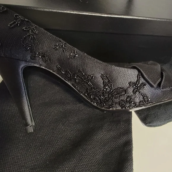Chanel Black Beaded Evening Heels 6 - Picture 6 of 11